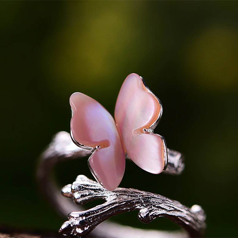 DELICATE SHELL BUTTERFLY RING Rings