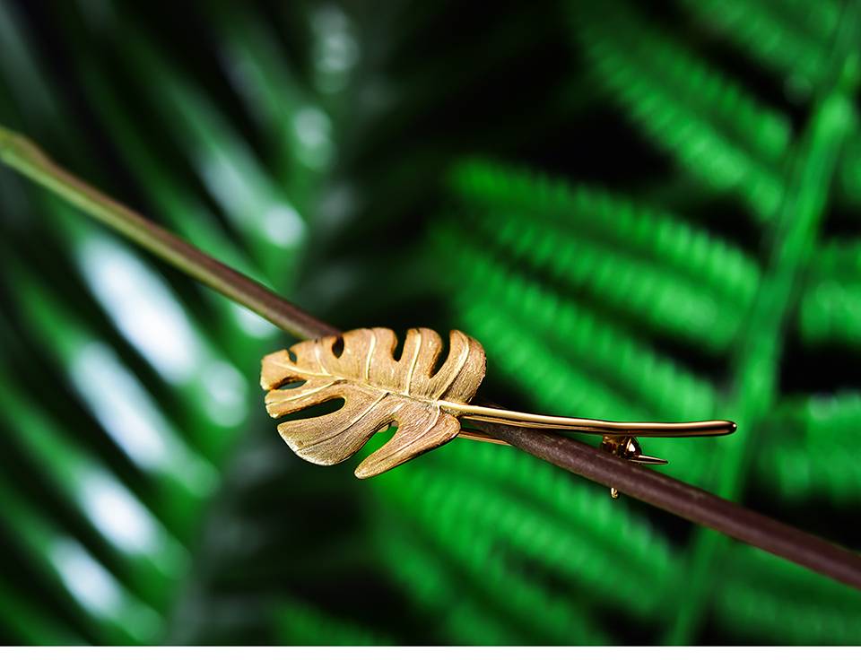 STATEMENT MONSTERA LEAF BROOCH Brooches