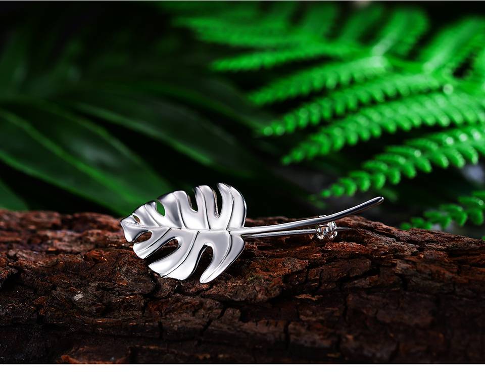 STATEMENT MONSTERA LEAF BROOCH Brooches
