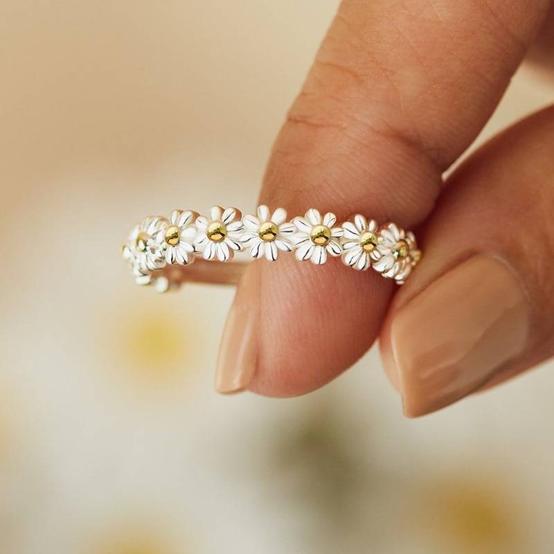Vintage Daisy Rings For Women Cute Flower Ring Adjustable Open Cuff Wedding Engagement Rings Female Jewelry Bague Rings