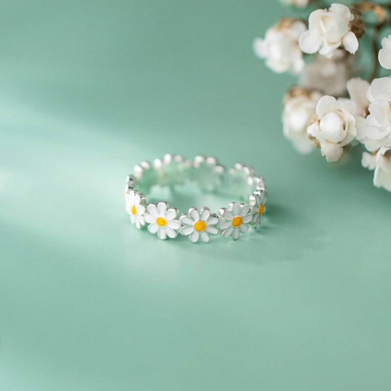 Vintage Silver Color Daisy Flower Rings For Women Korean Style Adjustable Opening Finger Ring Bridal Wedding Party Jewelry Gift Rings